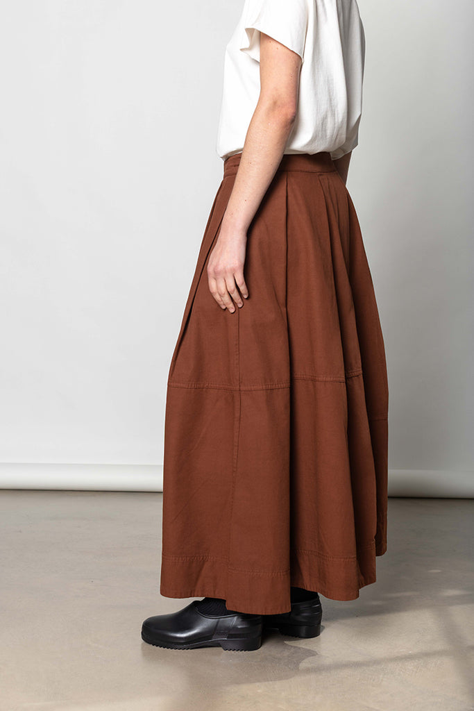 Slanted Pleat Cotton Skirt -Brick