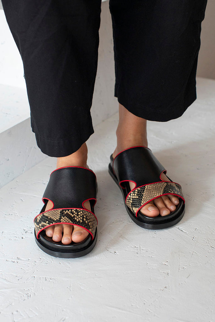 Snake Print Trimmed Leather Slides - Black