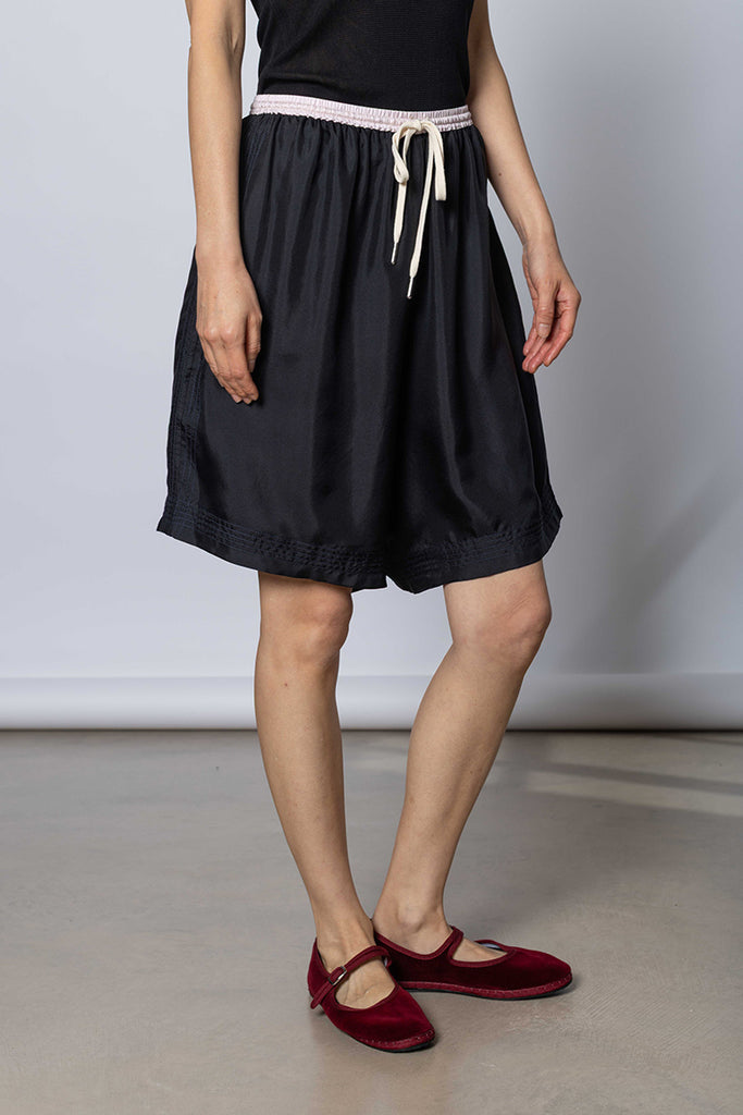 Silk Twill Jomid Shorts - Printer Black/White Lilac