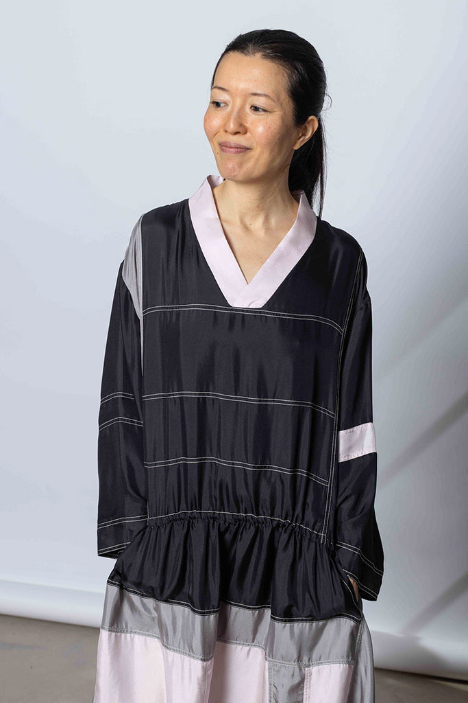 Silk Twill V Neck Dress - Printer Black/Silver Grey/White Lilac