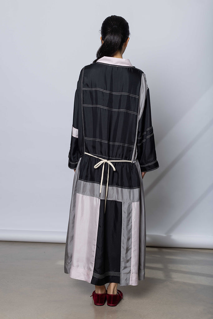 Silk Twill V Neck Dress - Printer Black/Silver Grey/White Lilac