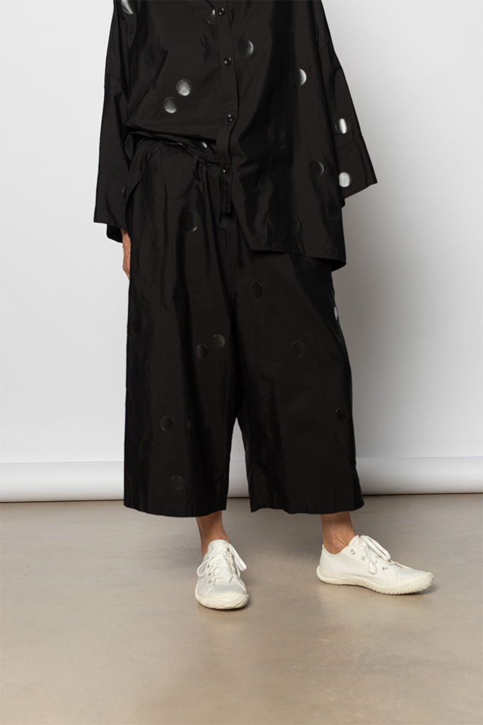 Three Quarter String Waist Pants - Black