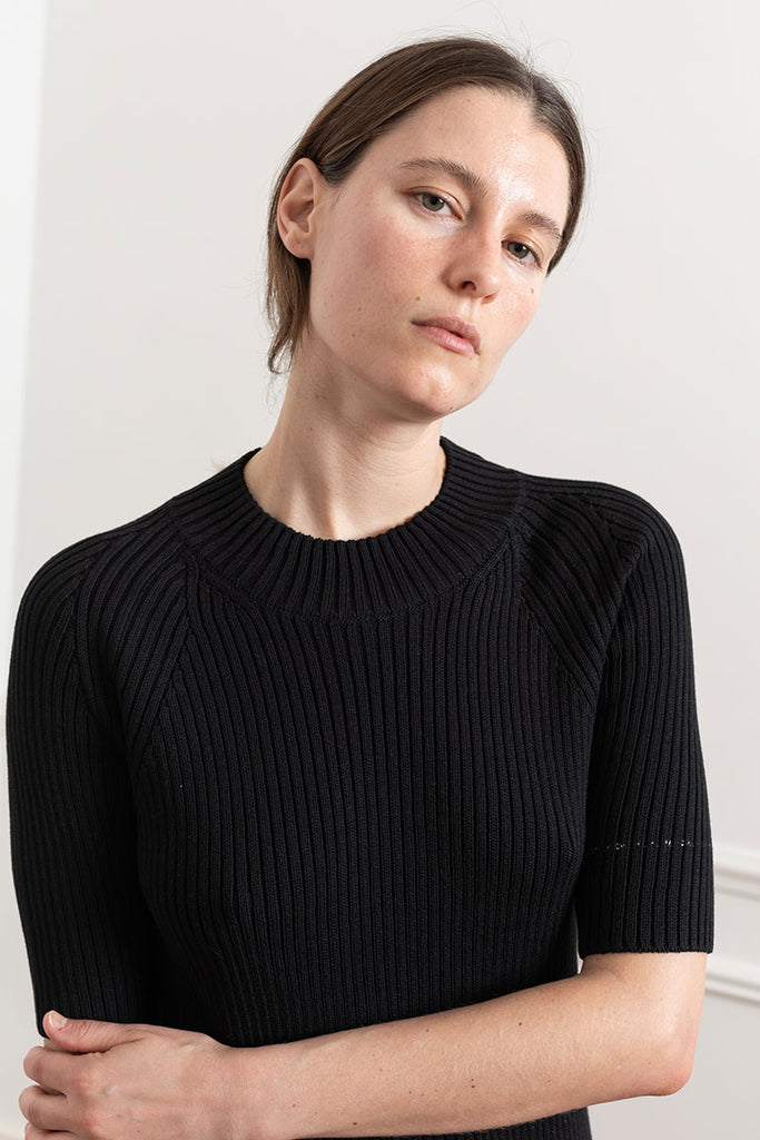 Twisted Half Sleeve Rib Pullover - Black