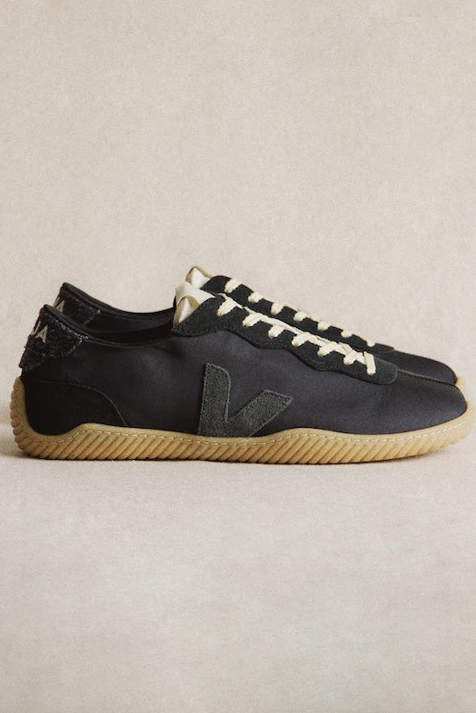 Veja x Baserange Sneakers - Black