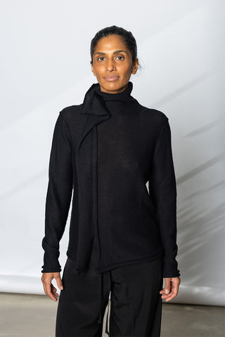 Contrast Trimmed High Neck Pullover - Black
